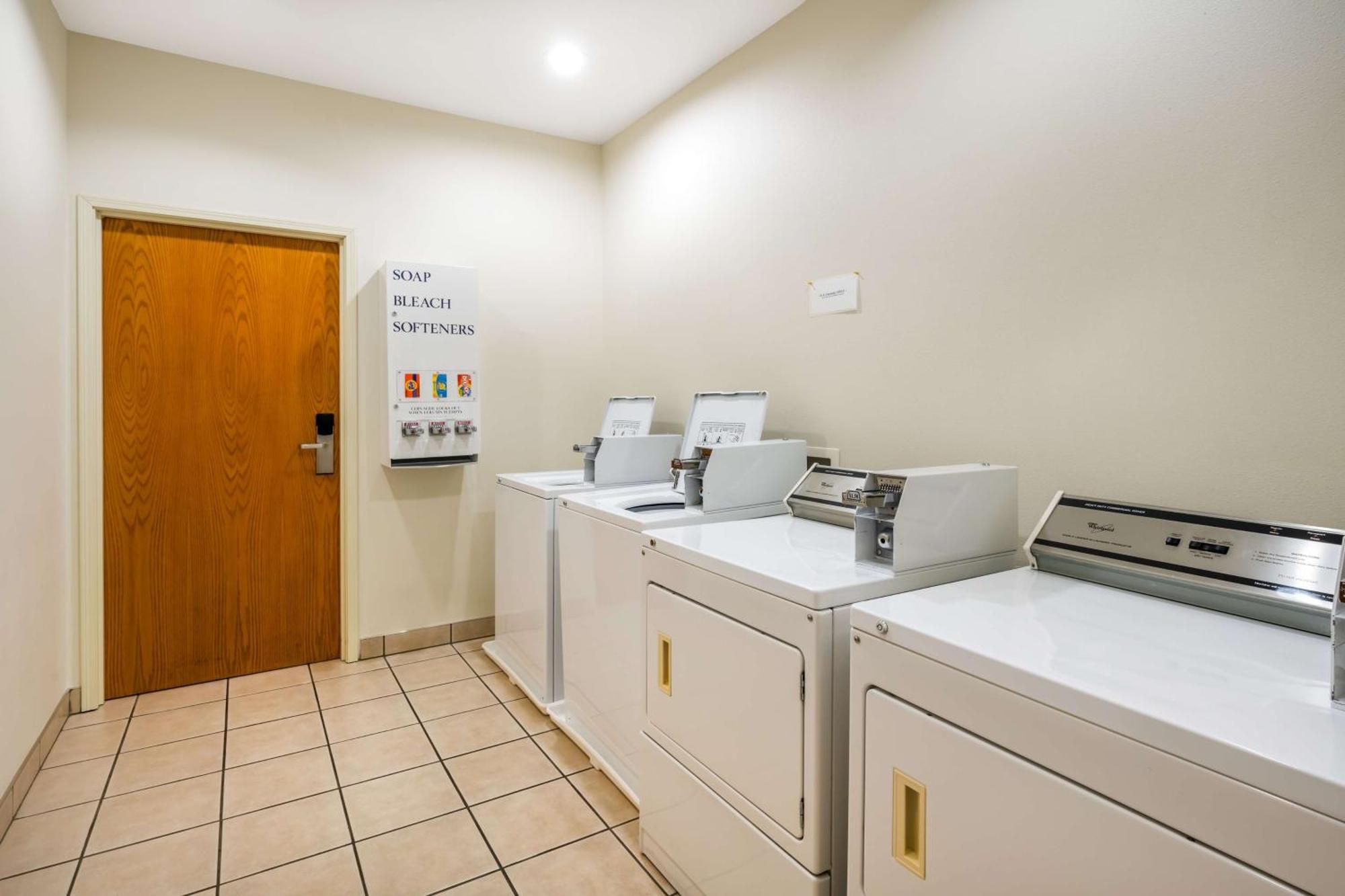 Best Western Lodge At River'S Edge Orofino Bagian luar foto